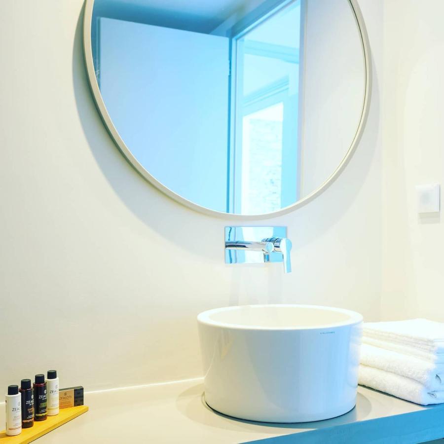 Iliades Luxury Boutique Suites Батси Экстерьер фото